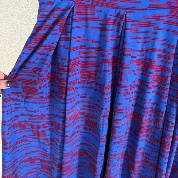 𝅺LULAROE Maddison skirt - Picture 3 of 5